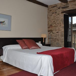 Habitación Estándar con Cama Queen
